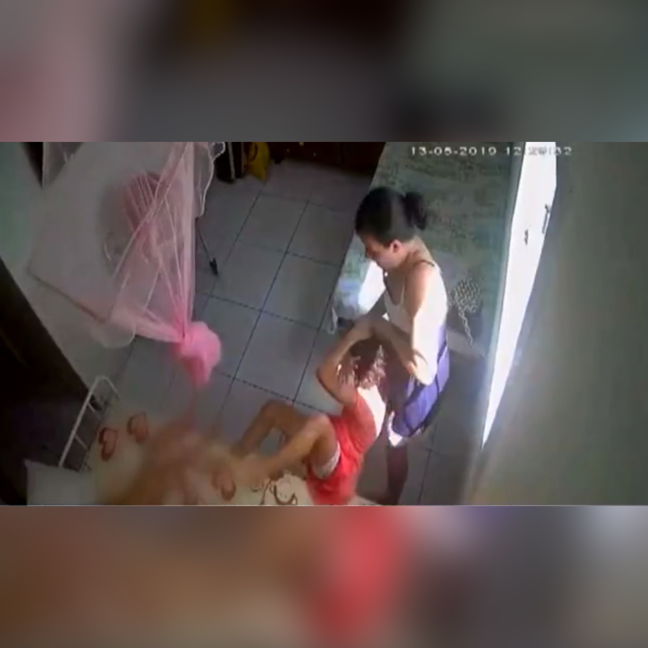 Vídeo mostra mulher espancando filhas de 2 anos e prima de 10 anos, em Santa Rita